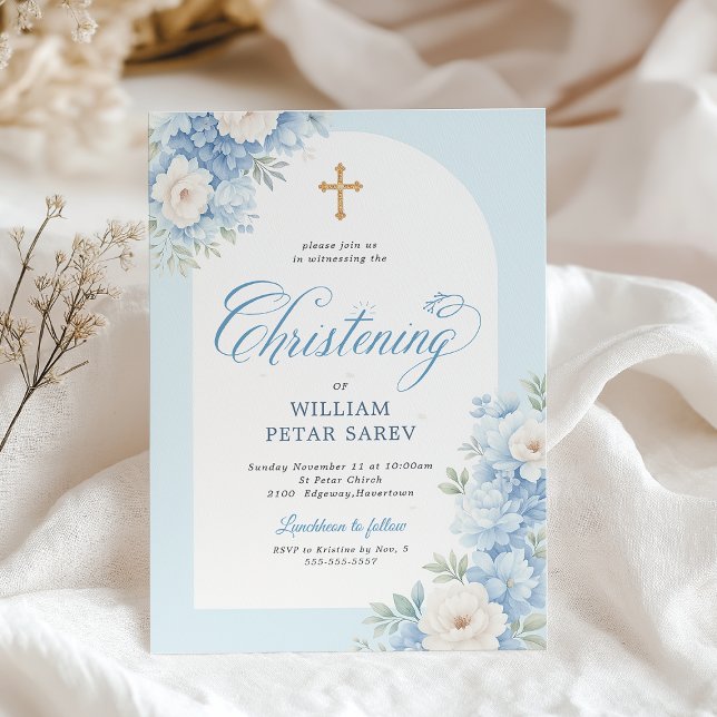 Elegant Blå Blommig Dop Invitation med Kors Inbjudningar (Elegant blue floral christening invitation with a cross.)