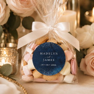 Elegant Blå Glitter Bröllop Runt Klistermärke