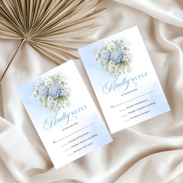 Elegant Blå Hortensior Guld Bröllops RSVP-kort OSA Kort (Elegant Blue Hydrangeas Gold Wedding RSVP Card)