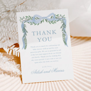 Elegant blå rosett med grönska pojke baby shower tack kort