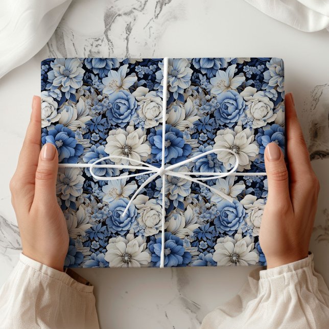Elegant Blå Vit Elfenbensfärgad Blommig Modernt Pr Presentpapper (Chic Blue White Ivory Floral Modern Wrapping Paper)