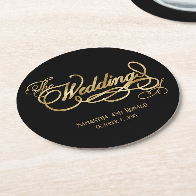 Elegant Black and Faux Gold Calligraphy Wedding Underlägg Papper Rund (Vinklad)
