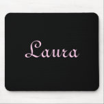 Elegant Black and Rosa Mousepad Musmatta<br><div class="desc">Jag användor en löstagbar mus med min bärbara dator varje dag av flera olika skäl. Så en musknapp är fortfarande viktig för mig. Detta är en enkel,  men ändå elegant,  musmatta vars skönhet finns i färg och stil i brev. Njut. Anpassade. av Sharon Lee Hudson.</div>