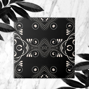 Elegant Black and White Baroque Arabesque Mönster Kakelplatta
