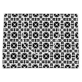 Elegant Black and White Geometric Pattern