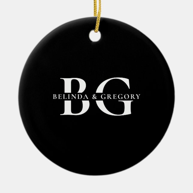Elegant Black and White Monogram Initialer Bröllop Julgransprydnad Keramik (Framsidan)