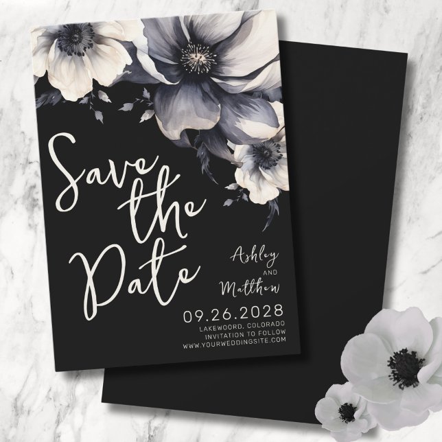 Elegant Black Blommigt Bröllop Spara Datumet (Script Modern Elegant Floral Black White Wedding Save The Date)
