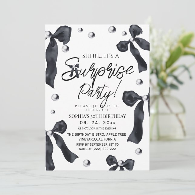 Elegant Black Bow 30th Birthday Party  Inbjudningar (Stående Fram)