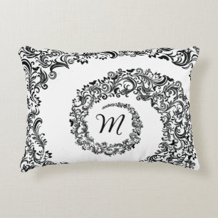 Elegant Black Damask Monogram Prydnadskudde