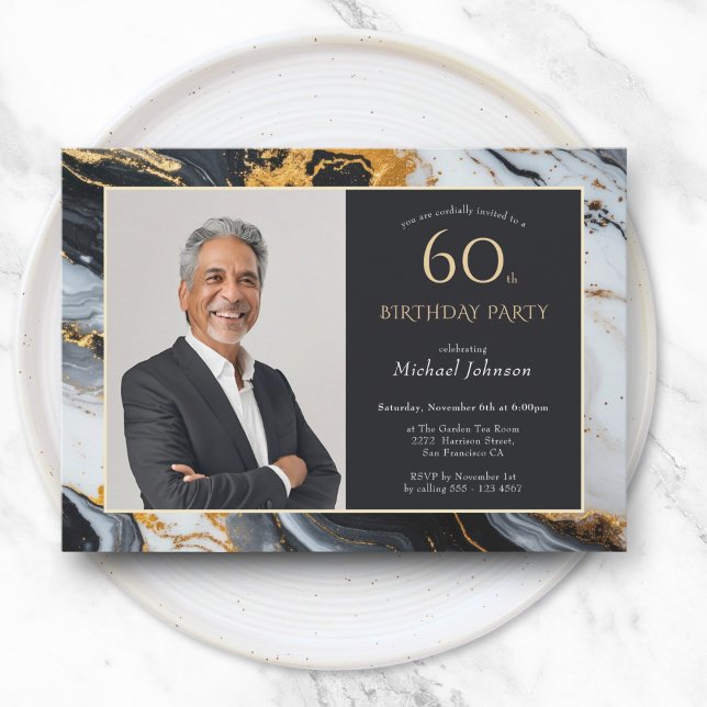 Elegant Black Guld Agate Photo 60 Birthday Inbjudningar (Elegant Black Gold Agate Photo 60th Birthday Invitation)
