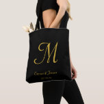 Elegant Black & Guld Monogram Namn Bride Newlyed Tygkasse<br><div class="desc">Elegant Black & Guld Monogram Namn Bride Newlyged Personlig tobag</div>