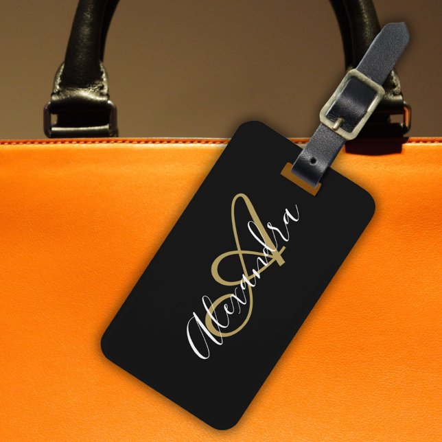 Elegant Black Guld Monogram Script Namn Snyggt Bagagebricka (Elegant Black Gold Monogram Script Name Stylish Luggage Tag)