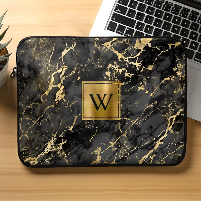 Elegant Black Marble Guld Brushed Metall Monogram Laptop Fodral (Skapare uppladdad)
