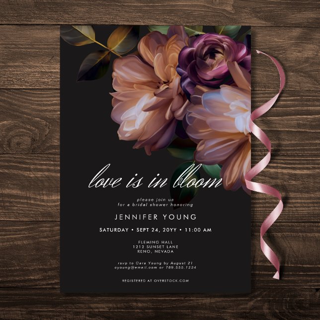 Elegant Black Moody Blommigt Kärlek i blodomställn Inbjudningar (Elegant Black Moody Floral Love In Bloom Shower Invitation)