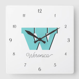 Elegant Black Numbers och Pastel Teal Monogram Fyrkantig Klocka