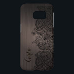 Elegant Black Paisley Snöre med brun bakgrund Galaxy S5 Skal<br><div class="desc">Mörk brun bakgrundsborstat aluminium med elegant svart vintage blommigt paisley snöre. Anpassningsbar och monogram som tillval.</div>