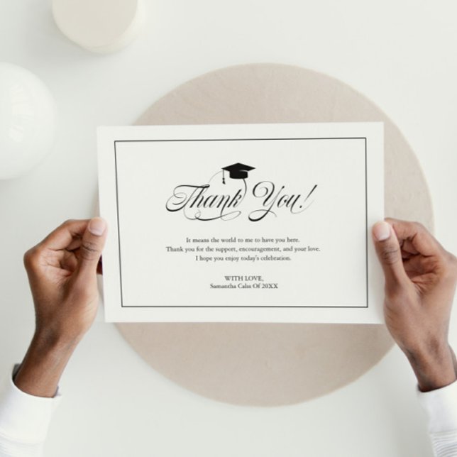 Elegant Black Scrit Tack Grad Hat Studenten (Skapare uppladdad)