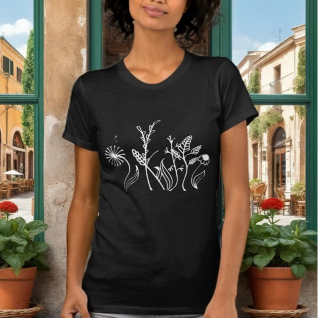 Elegant Black T-Shirt med delikat Doodle Flowers (Skapare uppladdad)