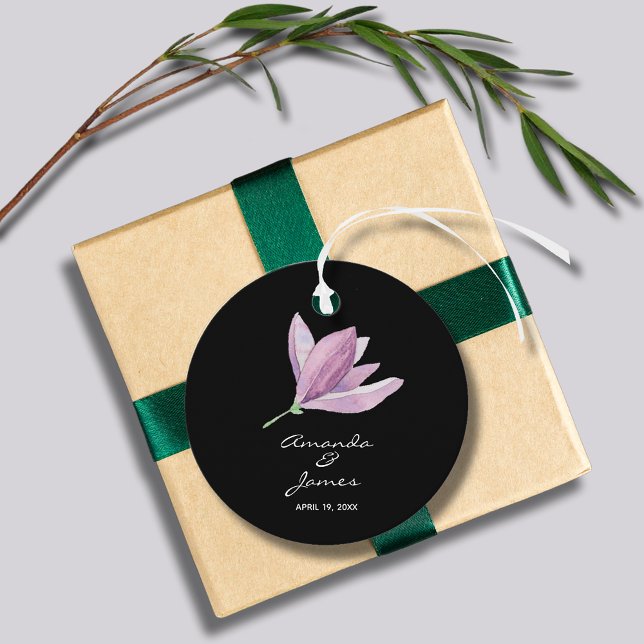 Elegant Black Tack, Blommigt Gåvor Etiketter (Purple Magnolia Floral Watercolor Round Wedding Favor Tags)