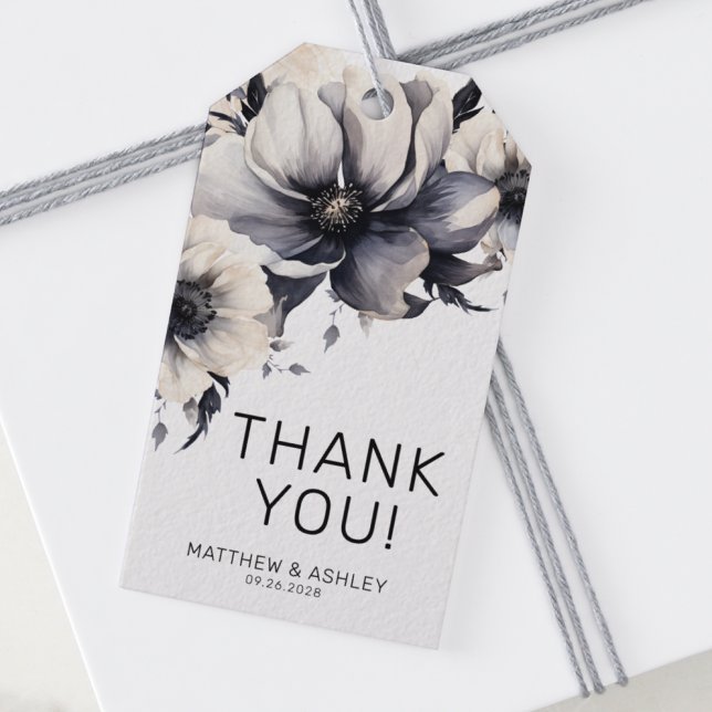 Elegant Black White Blommigt Bröllop Presentetikett (Chic Elegant Thank You Floral Black White Wedding Gift Tags)
