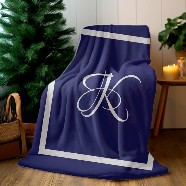 Elegant blågrå monograminitial fleecefilt (Skapare uppladdad)