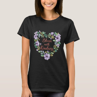 Elegant blomhjärta - Blommar med vänlighet vår T Shirt