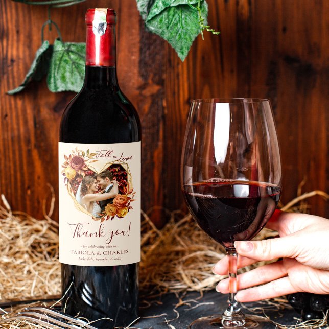 Elegant Blommig Boho Förälska Dig Foto Bröllop Vinflaska Etikett (Skapare uppladdad)