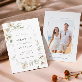 Elegant Blommig Bröllopsfoto med White Sage Blush Spara Datumet