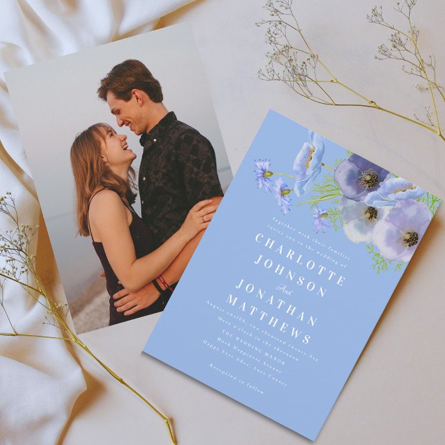 Elegant Blommig Foto Bröllop i Vattenfärg Blå Inbjudningar (Elegant watercolor wildflower blue floral bouquet photo wedding invitation)