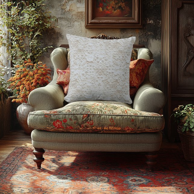 Elegant Blommig Präglad Tryck - Falskt Broderad Kudde (Skapare uppladdad)