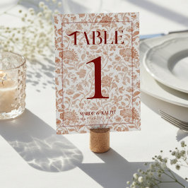Elegant Blommig Toile Script Röd Bröllops- Bordsnummer