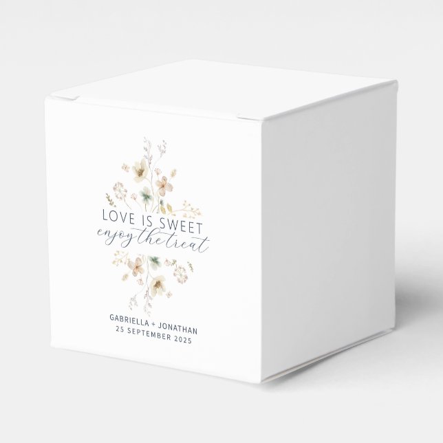 Elegant Blommig Vattenfärg Kärlek Är Söt Bröllop Presentaskar (Framsidan Sidan)