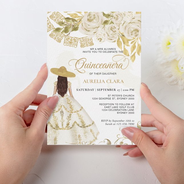 Elegant Blommigt Ivory Guld Horse Quinceañera Inbjudningar (Skapare uppladdad)