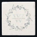 Elegant Blommigt Laurel Utandning Monogram Bröllop Stenunderlägg<br><div class="desc">Om du behöver ytterligare anpassningar kan du kontakta mig på yellowfebstudio@gmail.com.</div>