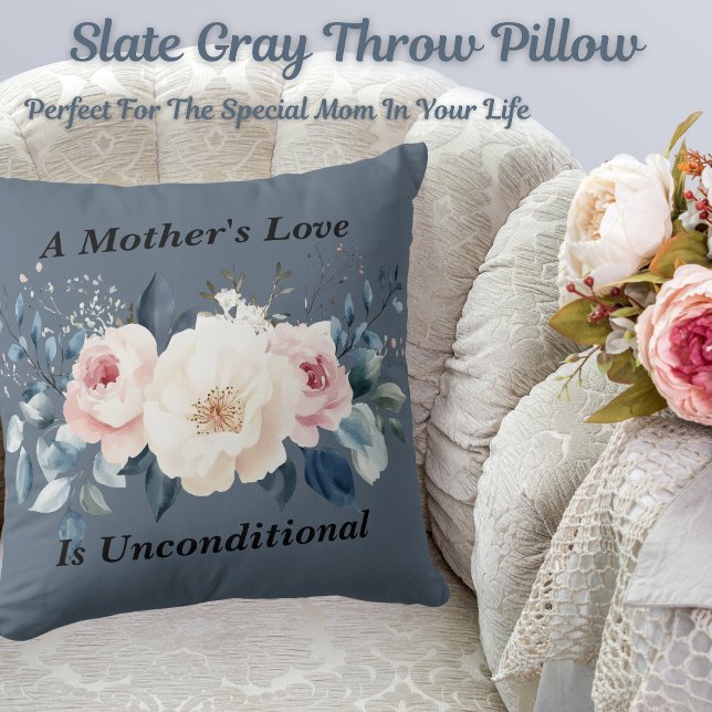 Elegant Blommigt Mor Kärlek Slate Grått Kudde (Get this beautiful slate gray throw pillow! Perfect for the special mom in your life.)