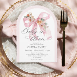 Elegant Blommigt Rosa Bow Baby i Bloom Baby Shower Inbjudningar