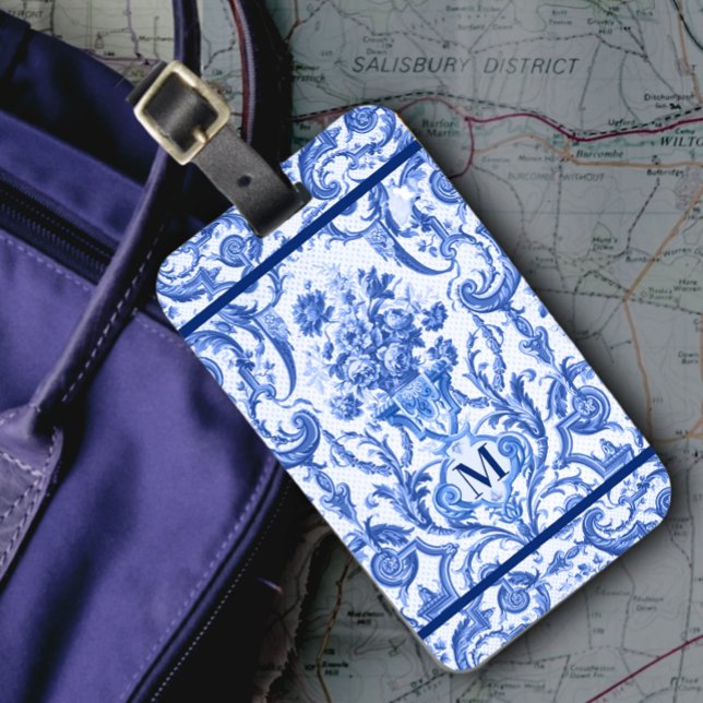 Elegant blommigt vas Blue toile de jouy monogram Bagagebricka (Skapare uppladdad)