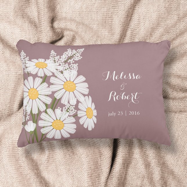 Elegant Blommigt Vita Daisyn Bröllop Prydnadskudde (Skapare uppladdad)