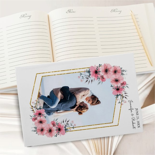 Elegant  Blommigten Guld Ram foto Bröllop Gästböcker (Capture memories in style with our Elegant Blush Floral Gold Frame Photo Wedding Guest Book.)