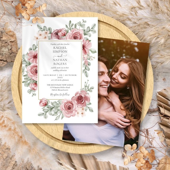 Elegant blomst Dusty Rose Guld Bröllopsfoto Inbjudningar (Elegant Floral Dusty Rose Gold Wedding Photo Invitation)