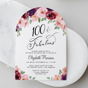 Elegant blomsterbåge 100-årsfest inbjudningar