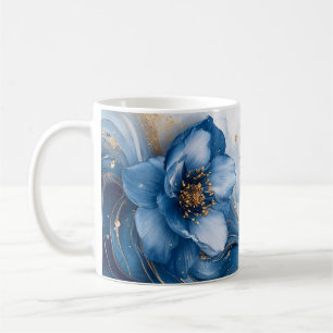 Elegant blomsterdekorerad trälåda och matchande mu kaffemugg