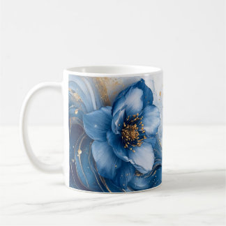 Elegant blomsterdekorerad trälåda och matchande mu kaffemugg