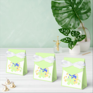 Elegant blomsterdesign i grönt gult blått presentaskar