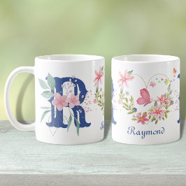 Elegant blomsterfjärilmonogram i akvarell R Kaffemugg