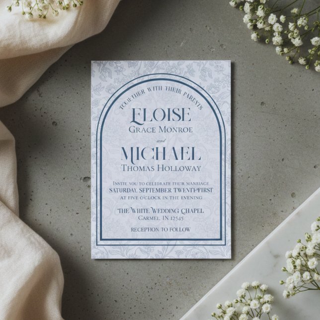 Elegant blomstergrafik med typsnitt Monogram Blå B Inbjudningar (Elegant Floral Toile Script Monogram Blue Wedding Invitation)