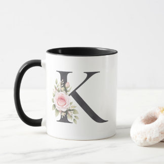 Elegant blomstermönster Bokstav K Monogram Logotyp Mugg