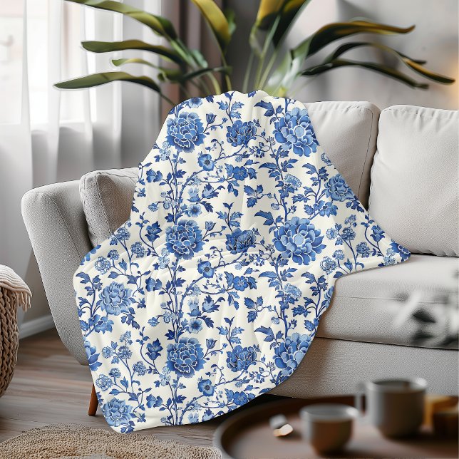 Elegant Blue and White Blommigt Chinoiserie Fleecefilt (Skapare uppladdad)