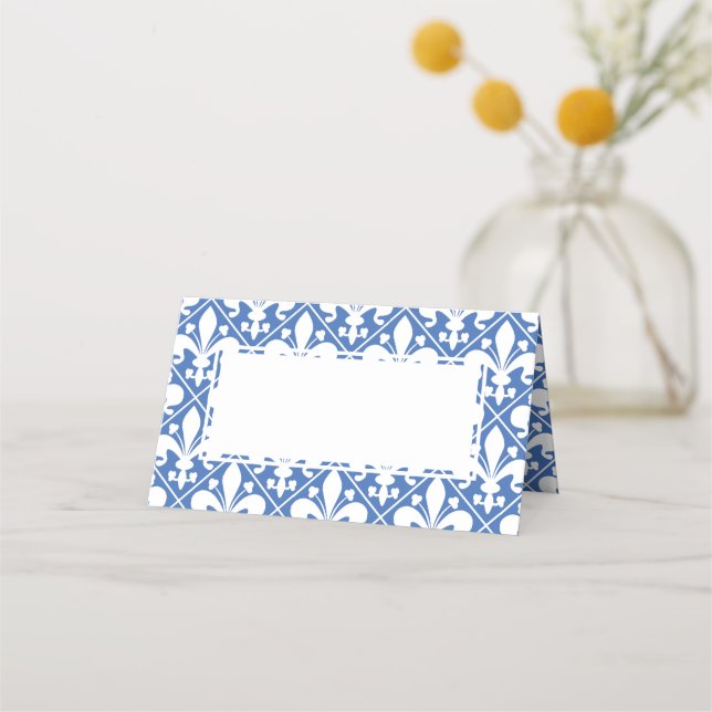 Elegant Blue and White Fleur de Lys Dinner Bord Placeringskort (Framsida)