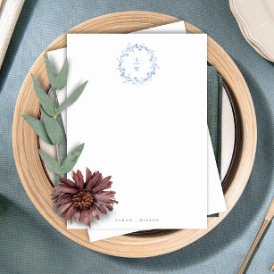 Elegant Blue Blommigt Laurel WandeMonogram Bröllop Anteckningskort